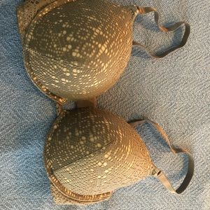 Victoria’s Secret bra